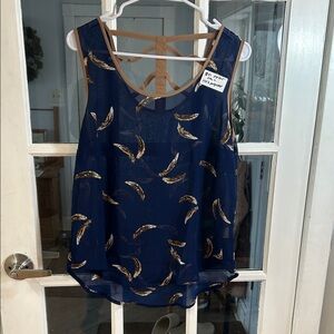 B41.    Blue Feather Print Sleeveless Chiffon Top
